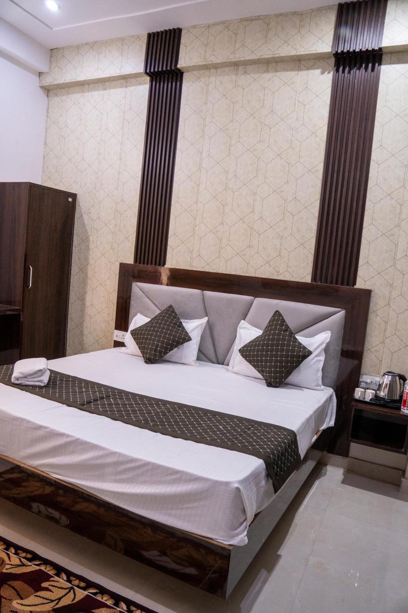 Wisma tamu Vaibhav Palace Agra (Uttar Pradesh)