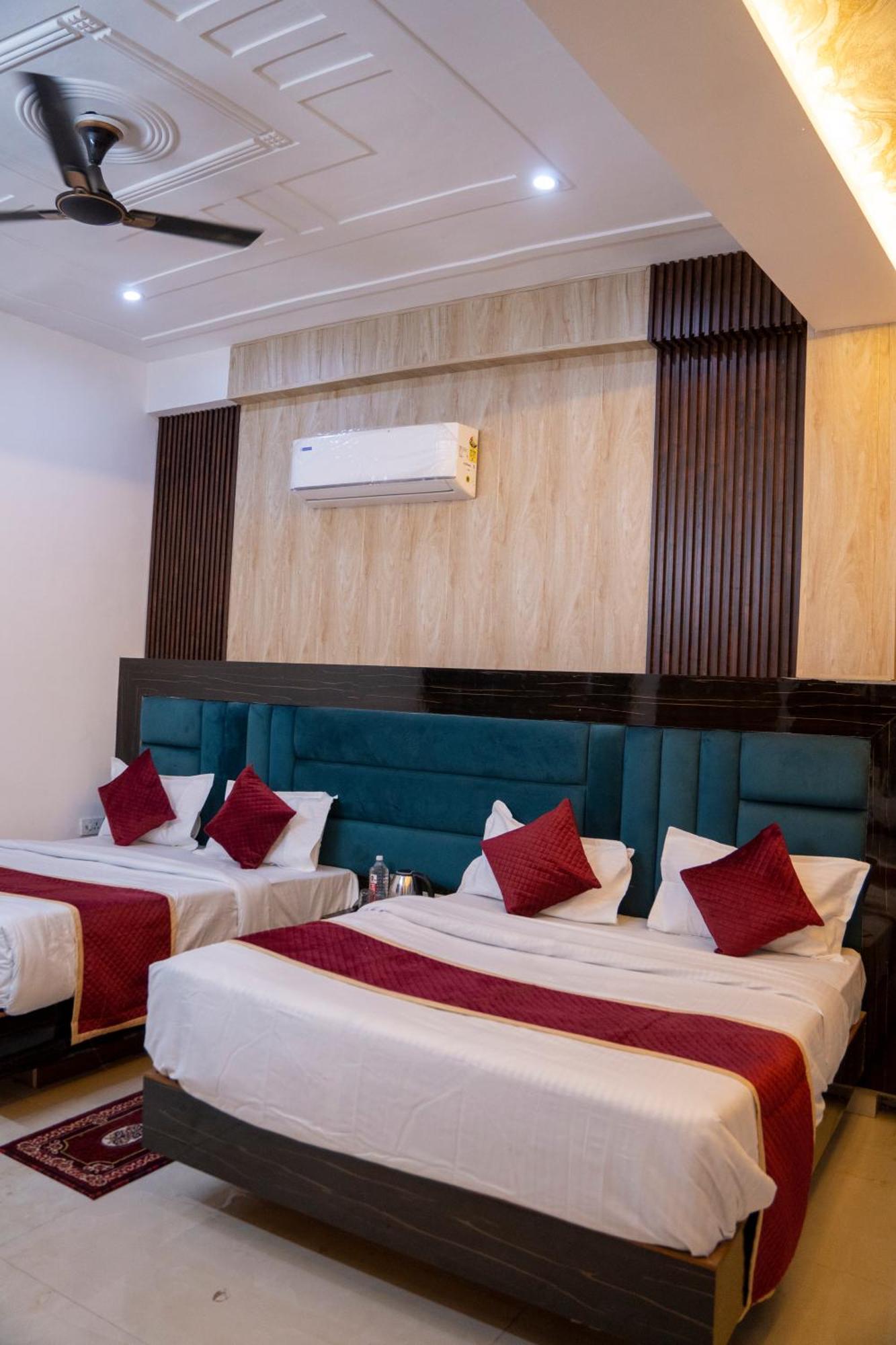 Wisma tamu Vaibhav Palace Agra (Uttar Pradesh)